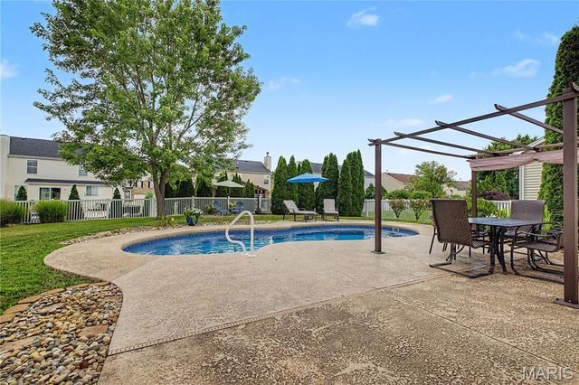 3874 Scarlet Oak Drive, House Springs, MO 63051