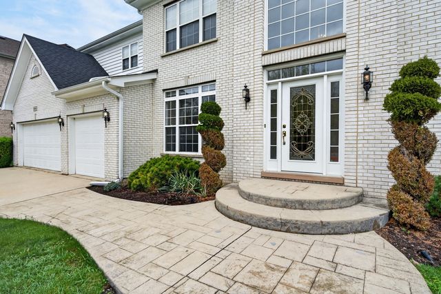 484 W Haleys Hill Court, Palatine, IL 60074
