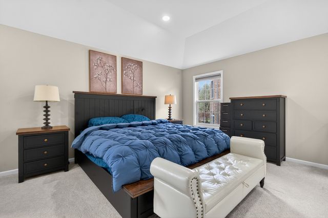 484 W Haleys Hill Court, Palatine, IL 60074