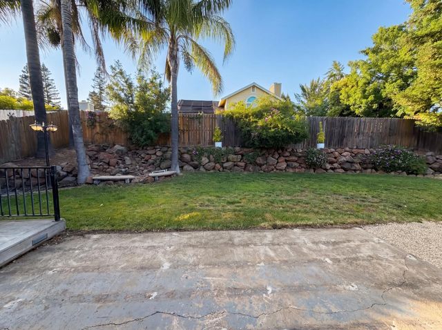 113 Bittercreek Dr, Folsom, CA 95630