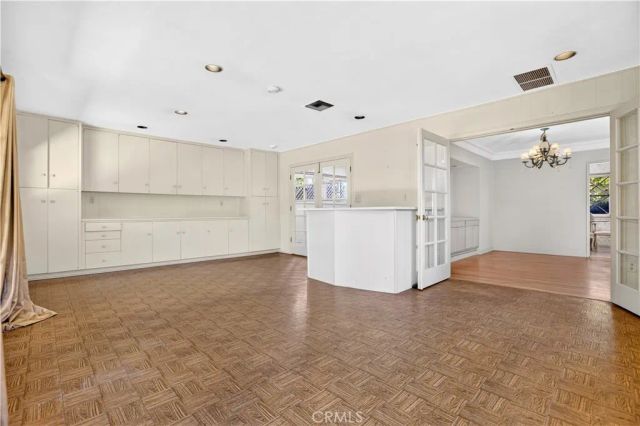 5961 Hillview Park, Valley Glen, CA 91401
