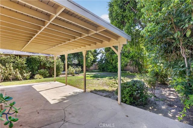 5961 Hillview Park, Valley Glen, CA 91401