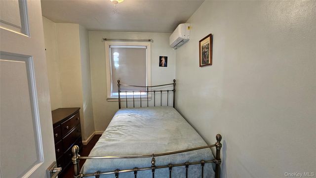 2533 Fish Avenue, Bronx, NY 10469