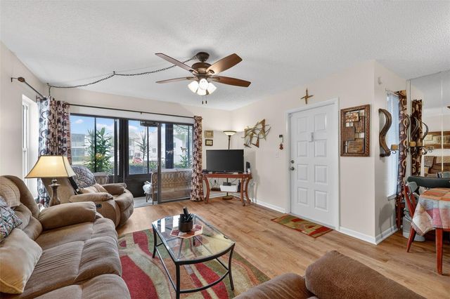 1258 PINE RIDGE CIRCLE W D1, Tarpon Springs, FL 34688