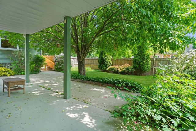 7003 W Mt Vernon AVENUE, Milwaukee, WI 53213