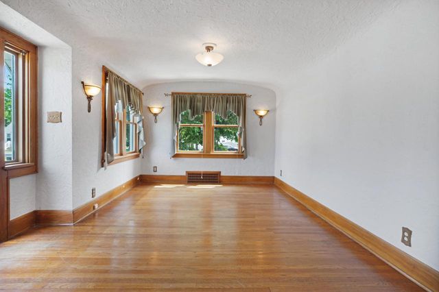 7003 W Mt Vernon AVENUE, Milwaukee, WI 53213