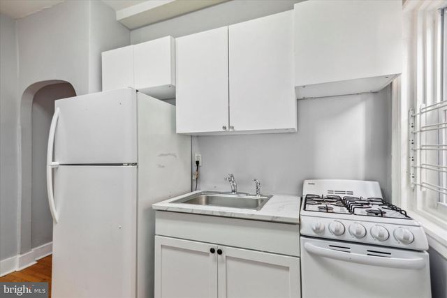 5236 WALNUT ST, Philadelphia, PA 19139