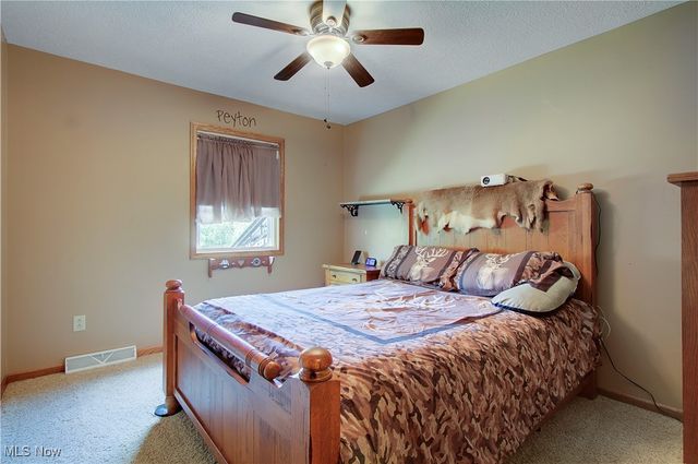 14015 Stimmel Street NE, Paris, OH 44669