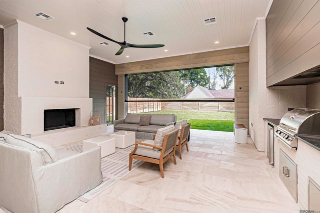 7855 Highland Rd, Baton Rouge, LA 70808