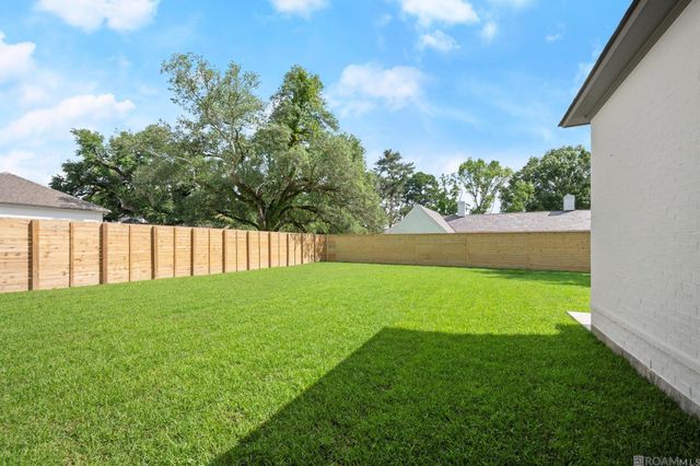 7855 Highland Rd, Baton Rouge, LA 70808