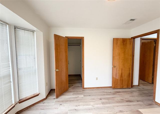 10041 Aberdeen Lane, Yukon, OK 73099