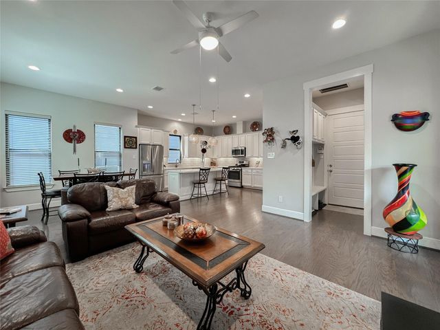 1104 Pearl Wood Drive, Houston, TX 77008