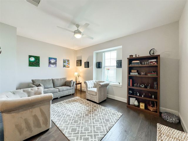 1104 Pearl Wood Drive, Houston, TX 77008
