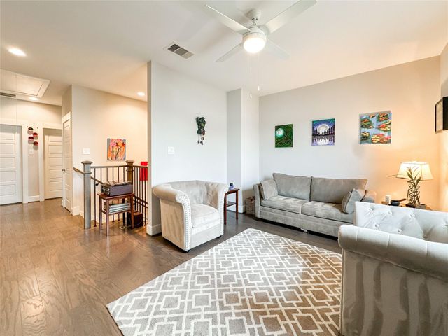 1104 Pearl Wood Drive, Houston, TX 77008