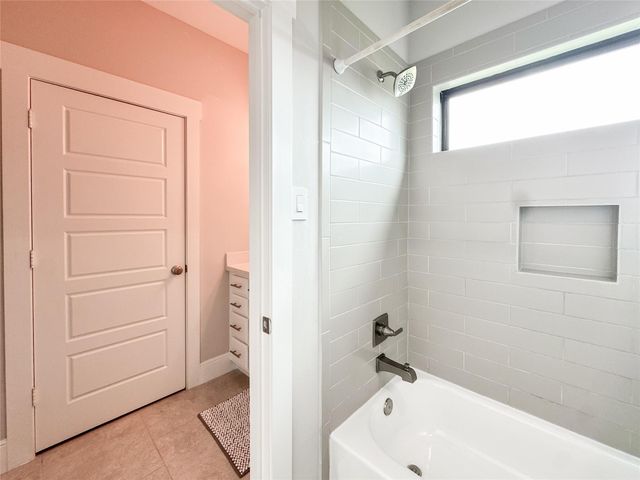 1104 Pearl Wood Drive, Houston, TX 77008