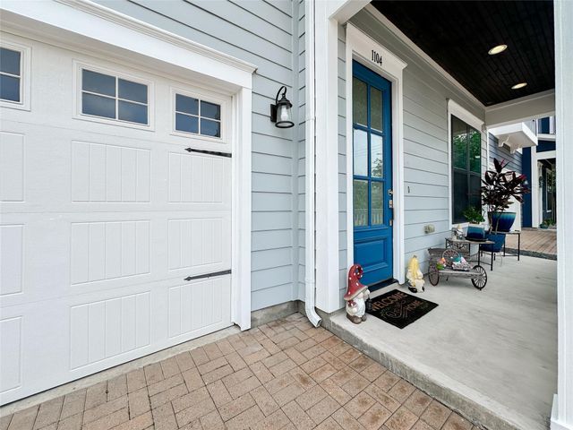 1104 Pearl Wood Drive, Houston, TX 77008