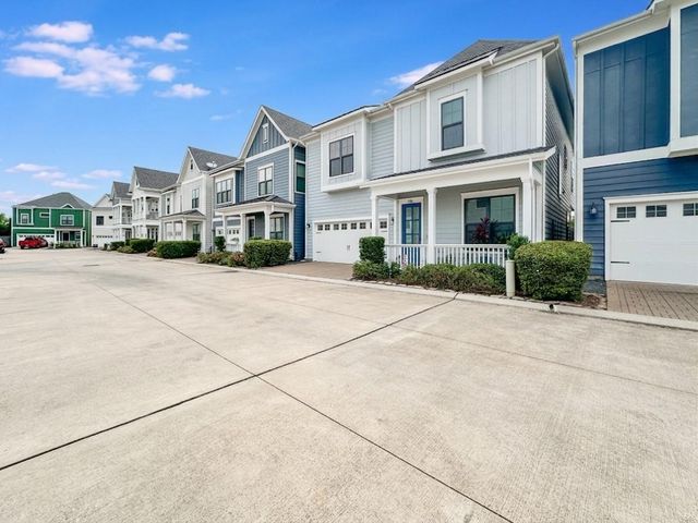 1104 Pearl Wood Drive, Houston, TX 77008