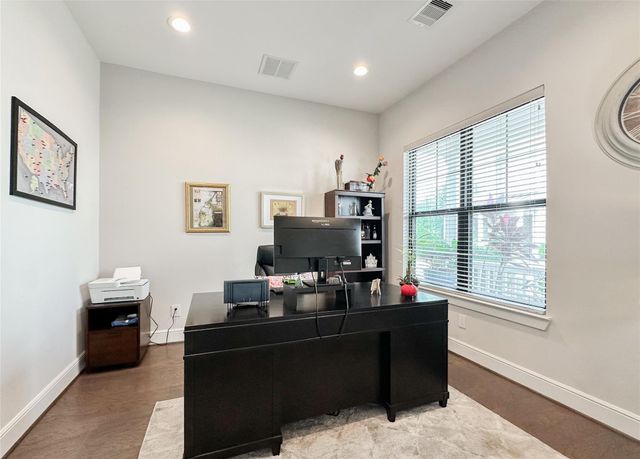 1104 Pearl Wood Drive, Houston, TX 77008