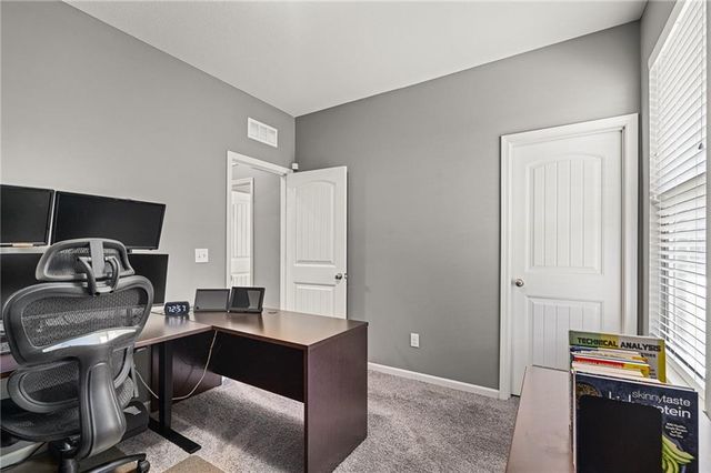 18506 W 194th Terrace, Spring Hill, KS 66083