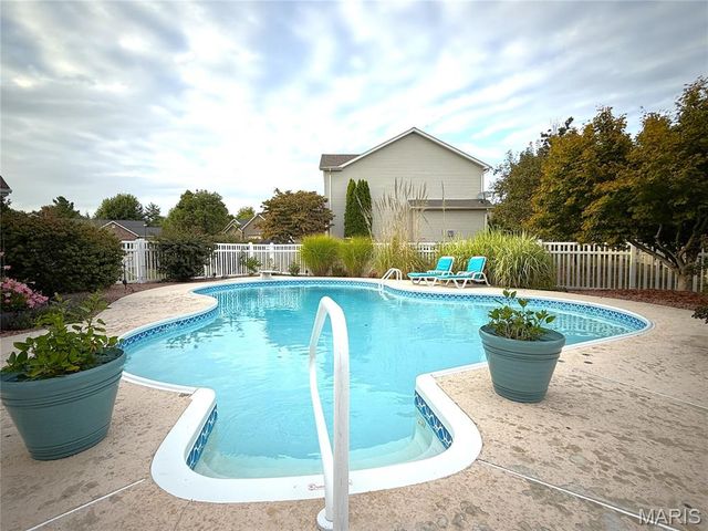 3110 Canyon Creek Road, Belleville, IL 62221