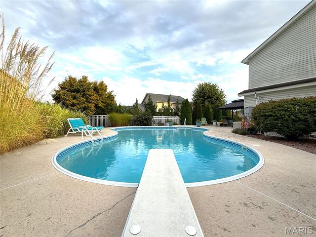 3110 Canyon Creek Road, Belleville, IL 62221