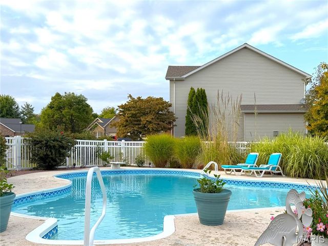 3110 Canyon Creek Road, Belleville, IL 62221