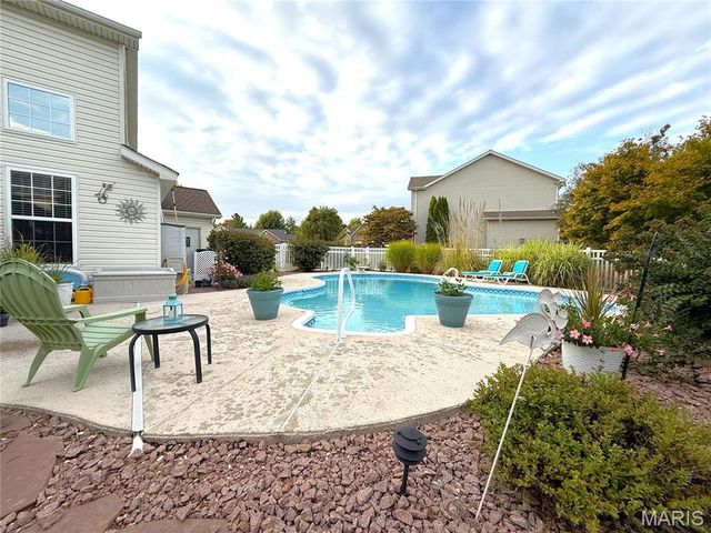 3110 Canyon Creek Road, Belleville, IL 62221