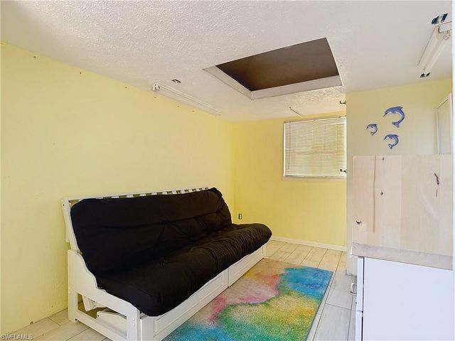 10337 Nightwood Dr., Fort Myers, FL 33905