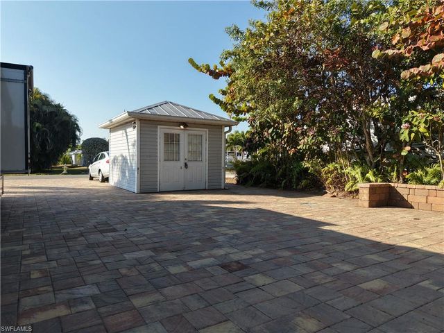 10337 Nightwood Dr., Fort Myers, FL 33905