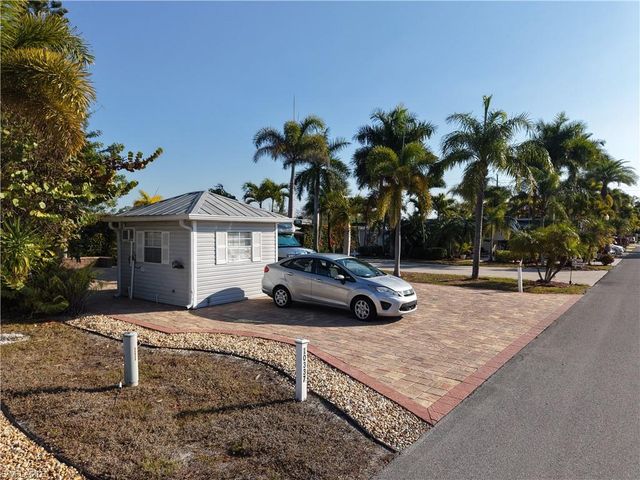 10337 Nightwood Dr., Fort Myers, FL 33905