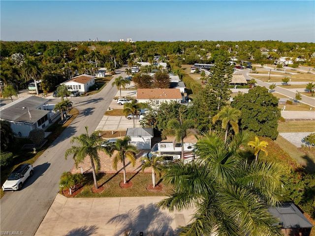 10337 Nightwood Dr., Fort Myers, FL 33905