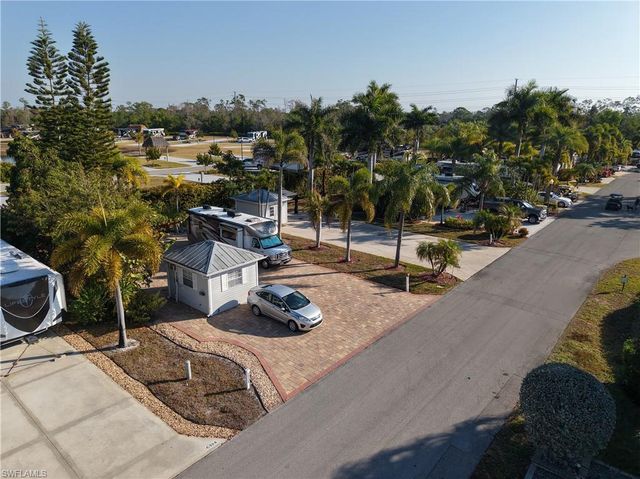 10337 Nightwood Dr., Fort Myers, FL 33905