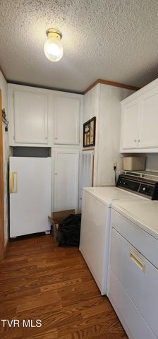 34386 Lee Highway, Glade Spring, VA 24340