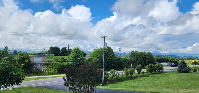 34386 Lee Highway, Glade Spring, VA 24340