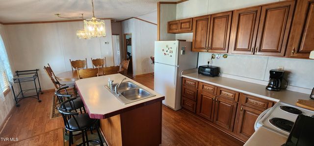 34386 Lee Highway, Glade Spring, VA 24340