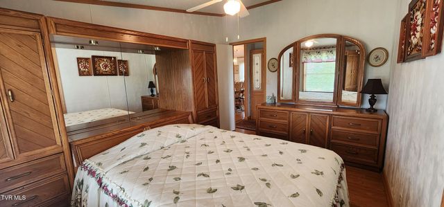 34386 Lee Highway, Glade Spring, VA 24340