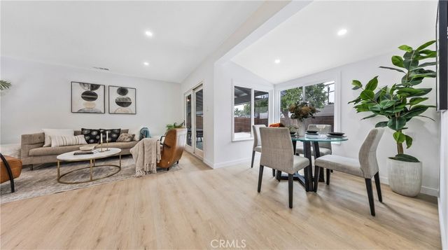 13907 Wyandotte, Van Nuys, CA 91405