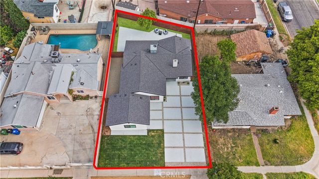 13907 Wyandotte, Van Nuys, CA 91405
