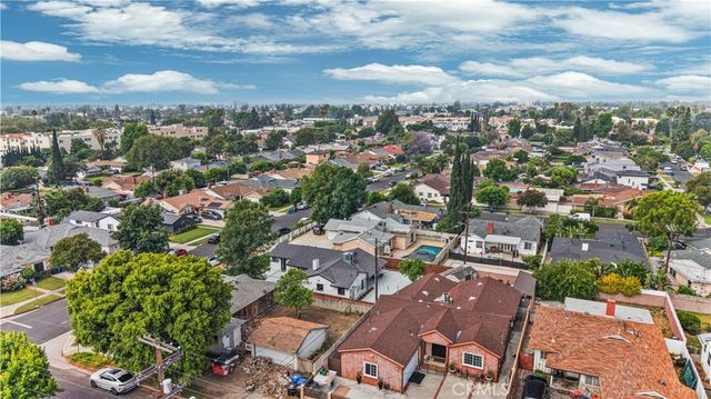 13907 Wyandotte, Van Nuys, CA 91405