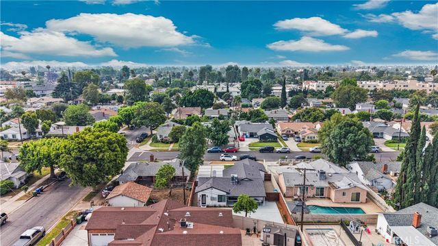 13907 Wyandotte, Van Nuys, CA 91405