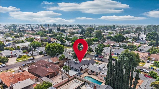 13907 Wyandotte, Van Nuys, CA 91405