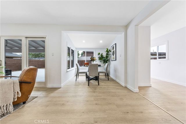 13907 Wyandotte, Van Nuys, CA 91405