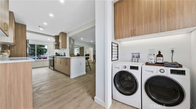 13907 Wyandotte, Van Nuys, CA 91405