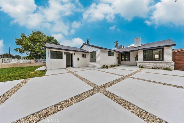 13907 Wyandotte, Van Nuys, CA 91405