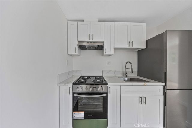 13907 Wyandotte, Van Nuys, CA 91405