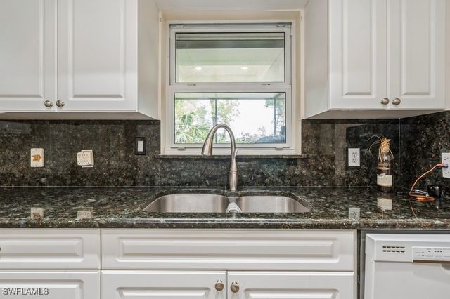 8091 San Carlos BLVD, Fort Myers, FL 33967