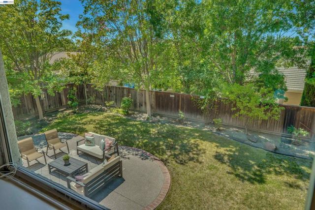 35 Sierra Ridge Ct, Danville, CA 94506