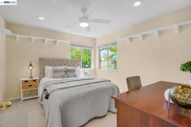 35 Sierra Ridge Ct, Danville, CA 94506