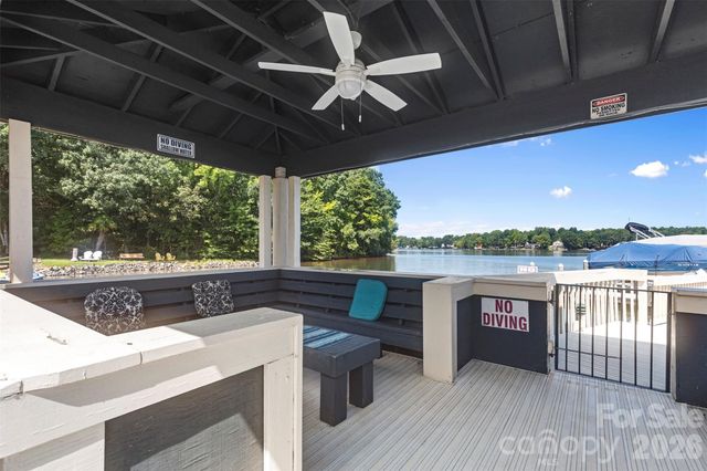 2121 Regatta Lane 303, Denver, NC 28037