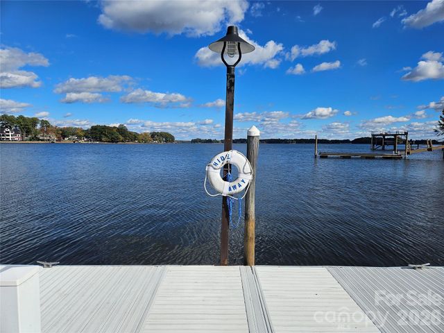 2121 Regatta Lane 303, Denver, NC 28037
